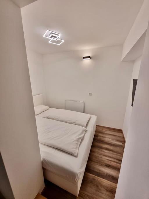 Deluxe Mansard In Karlin
